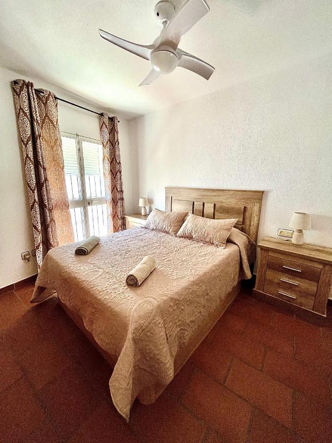 Apartamento En El Casco Historico, A 5 Min Playa. コニル・デ・ラ・フロンテラ エクステリア 写真